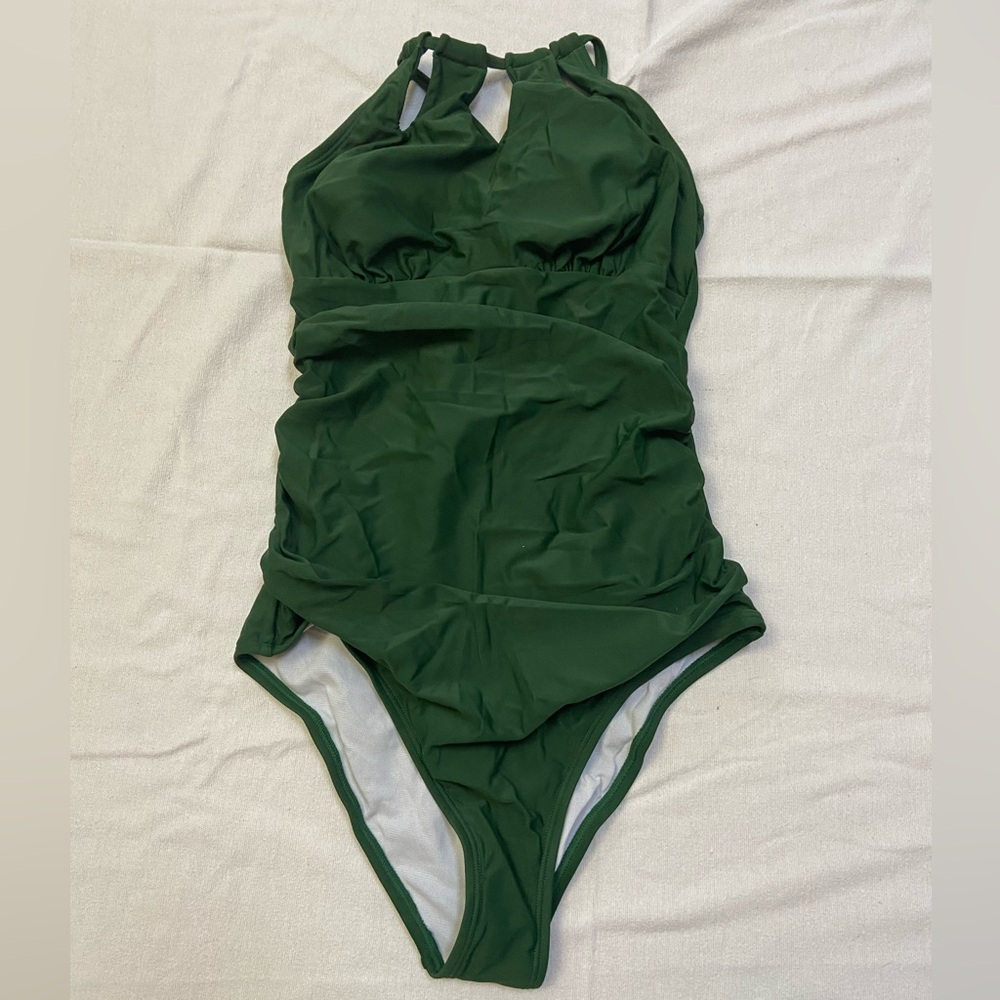 Brand new with tags Green Cupshe swimsuit